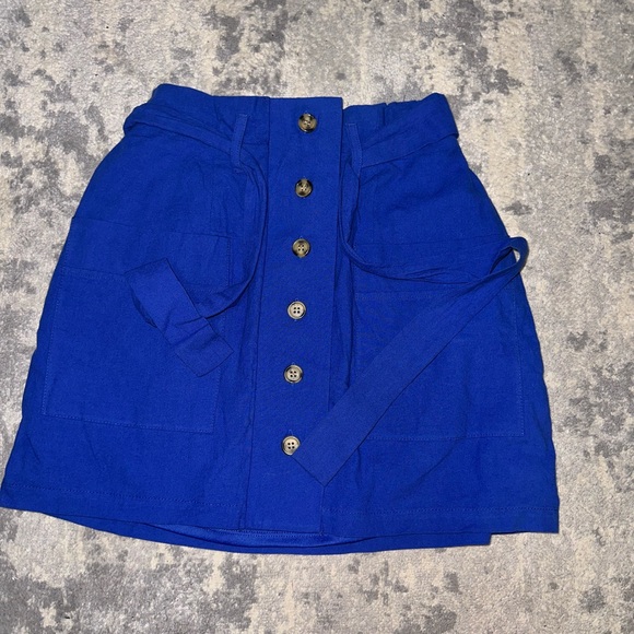 Skirt - Picture 2 of 5